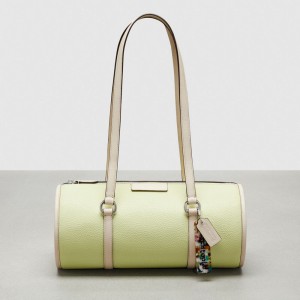 Coach Barrel Bag In Pebbled Coachtopia Leather ライト緑 | COH864841