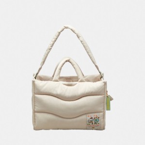 Coach Coachtopia Loop Tote With Wavy Quilting ベージュ | COH865024