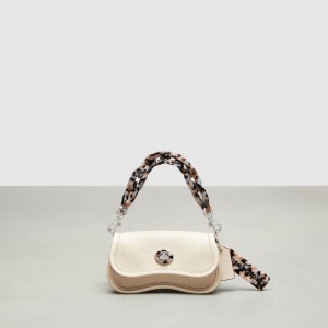 Coach Mini Wavy Dinky Bag With Crossbody Strap In Coachtopia Leather ベージュ | COH865360