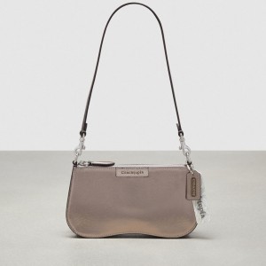 Coach Wavy Baguette Bag In Metallic Coachtopia Leather グレー メタリック | COH864767