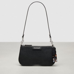 Coach Wavy Baguette Bag In Pebbled Coachtopia Leather 黒 | COH864944
