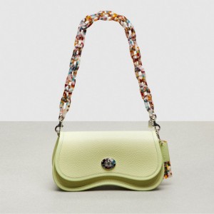 Coach Wavy Dinky Bag With Crossbody Strap ライト緑 | COH865242